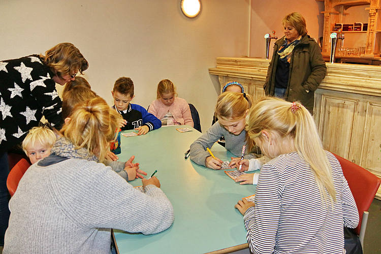 KinderBingo 9-11-'16, foto 8